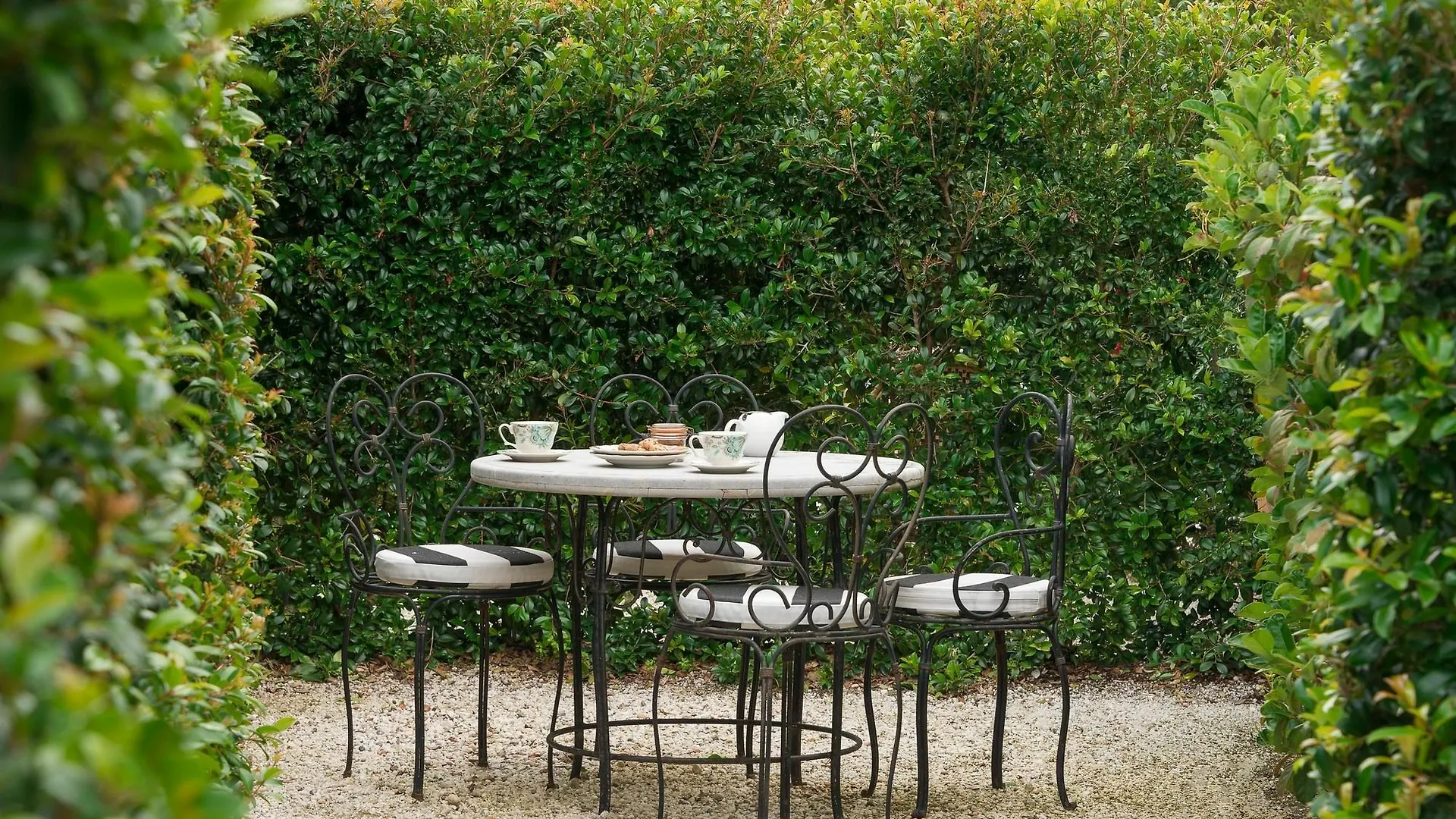 Abelia House Bed & Breakfast Byron Bay