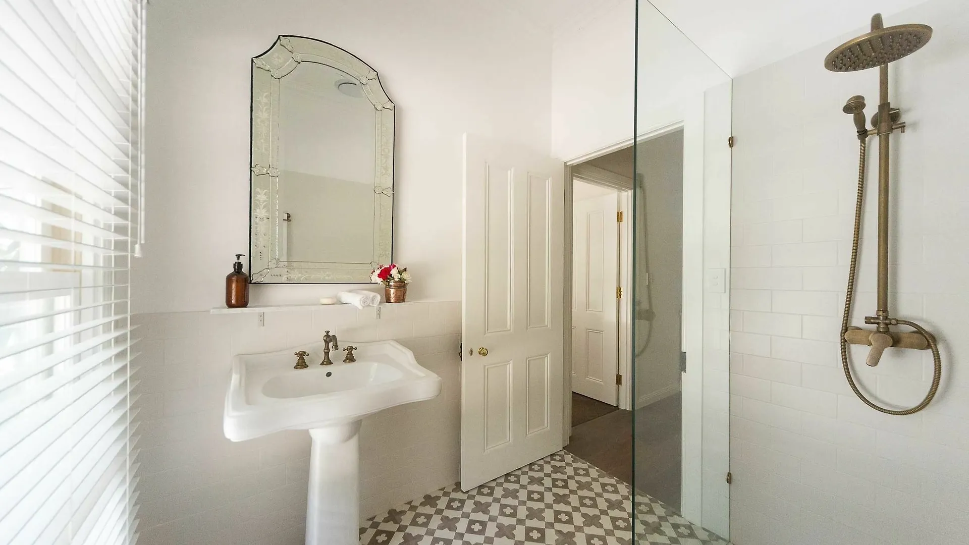 Abelia House Bed & Breakfast Byron Bay